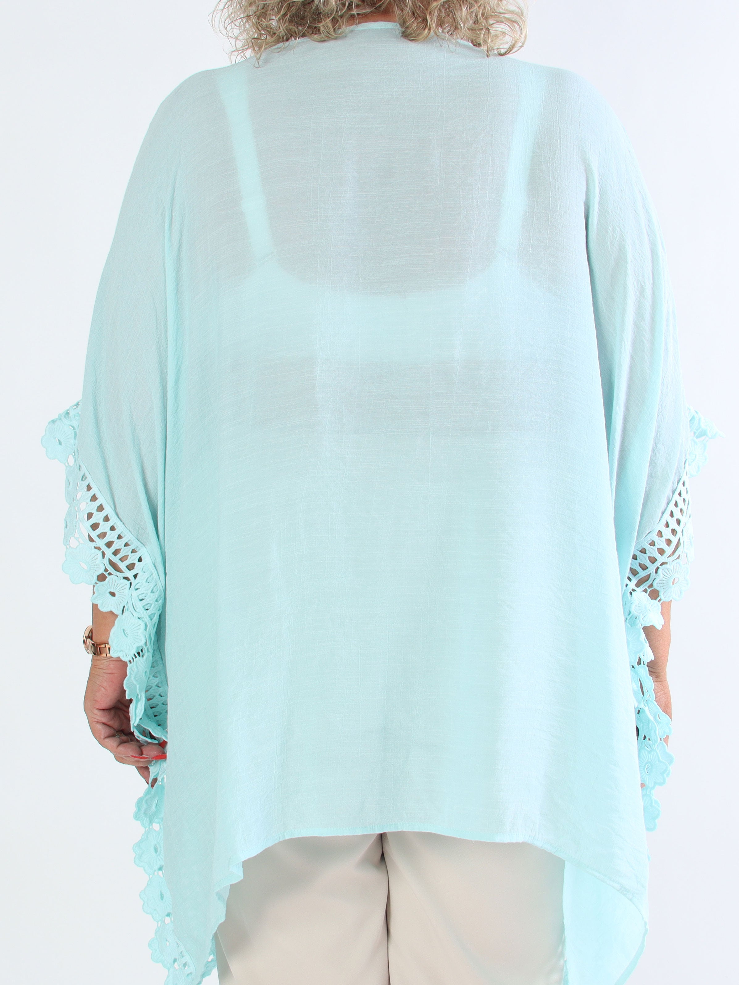 Elena - Mjuk plus size tunika i bomull med fina broderier